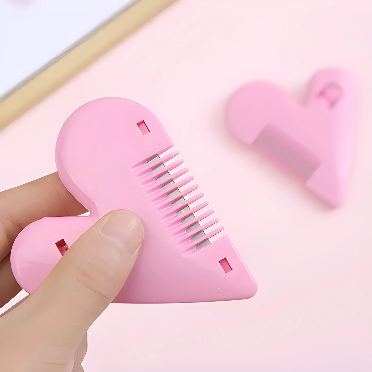 Tear-Free Haircut Shears
