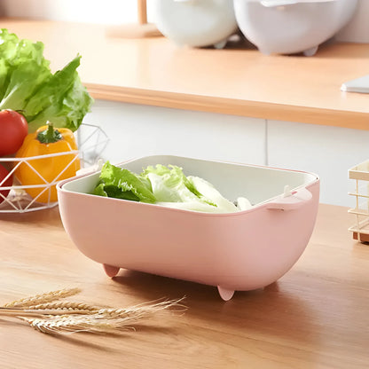 Tilt-and-Drain Colander Bowl